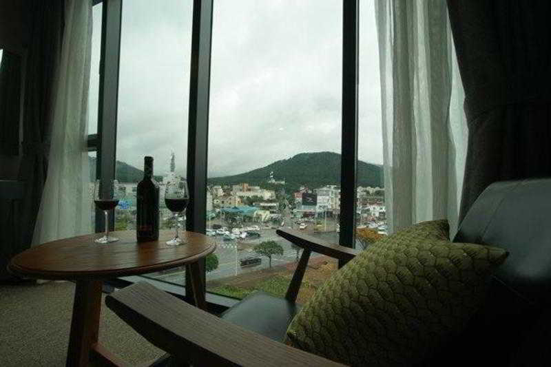 I-Jin Hotel Jeju Exterior foto